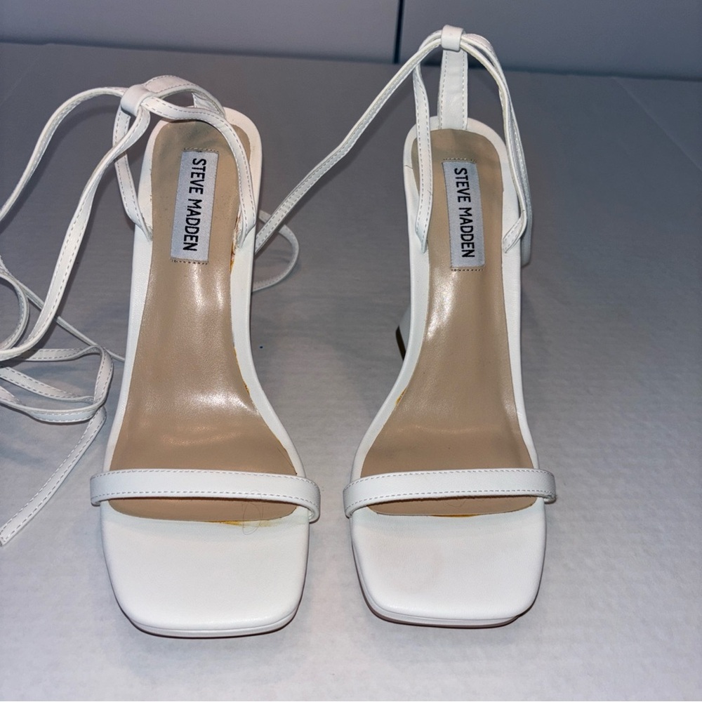 Steve Madden Woman’s Lafayette ankle tie High Heel sandals, white size 9.5